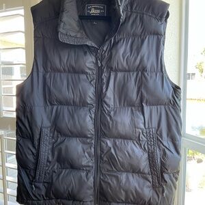 G.H. Bass & Co. Men’s Quilted Puffer Vest, Black, Large, Like New